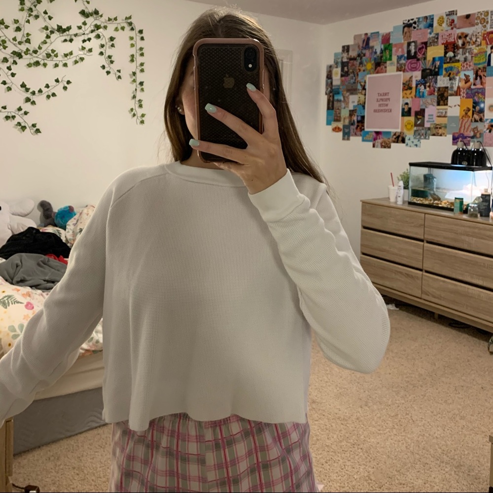 Brandy Melville long sleeve top